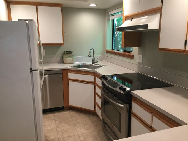 7230 SW Terwilliger Blvd Unit 7228