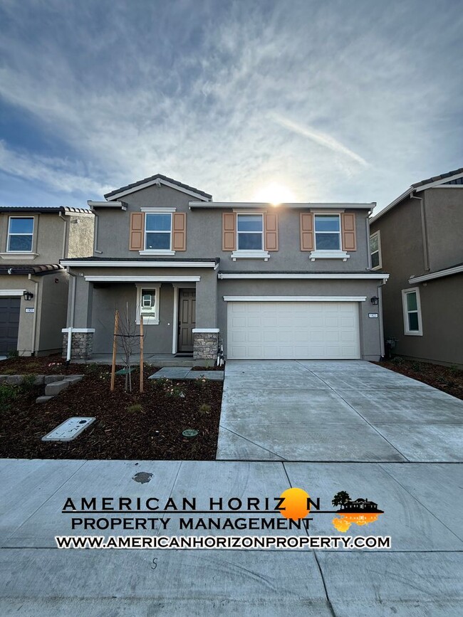 New 12 Bridges 3 Bed 2.5 Bath House - New 12 Bridges 3 Bed 2.5 Bath House