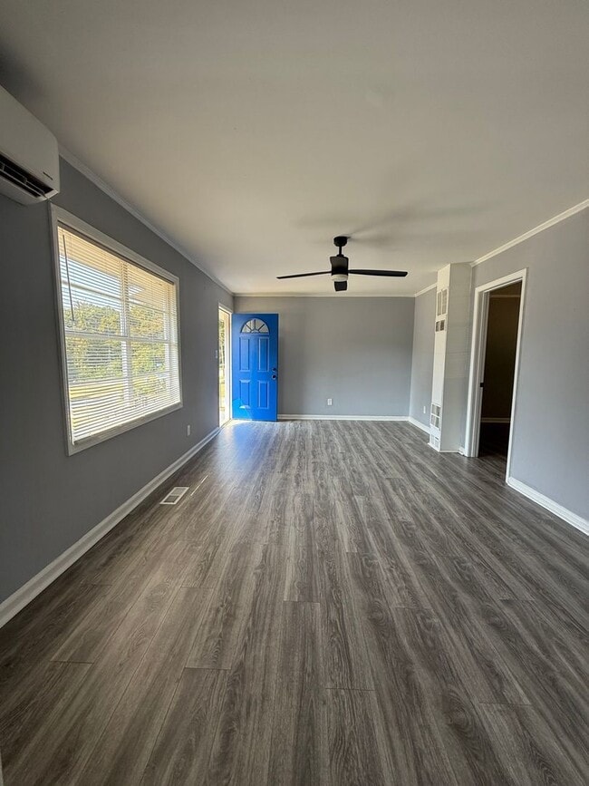 Photo - Newley Remodeled Duplex in Macon - housing voucher approved
