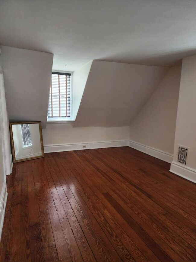 Photo - 1211 Gilpin Ave Unit Apartment 3