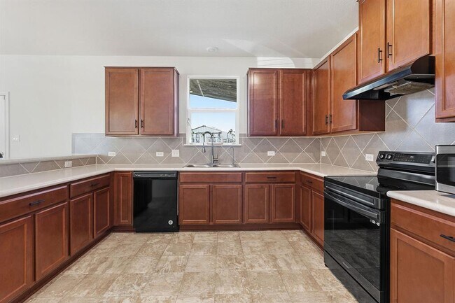 Photo - 13812 Virtue St