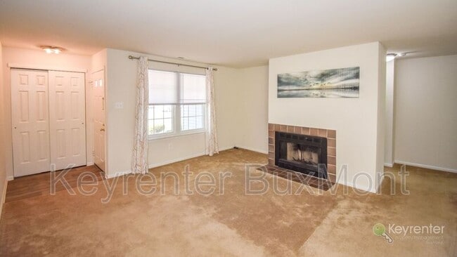 Photo - 653A Rose Hollow Dr