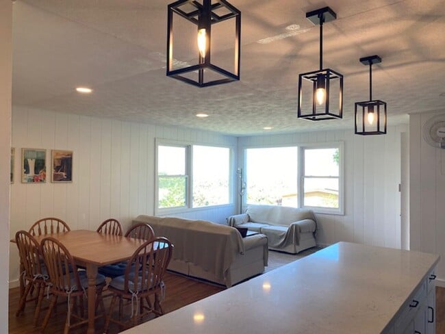 Photo - Kaumana Terrace! Furnished With Ocean Views!