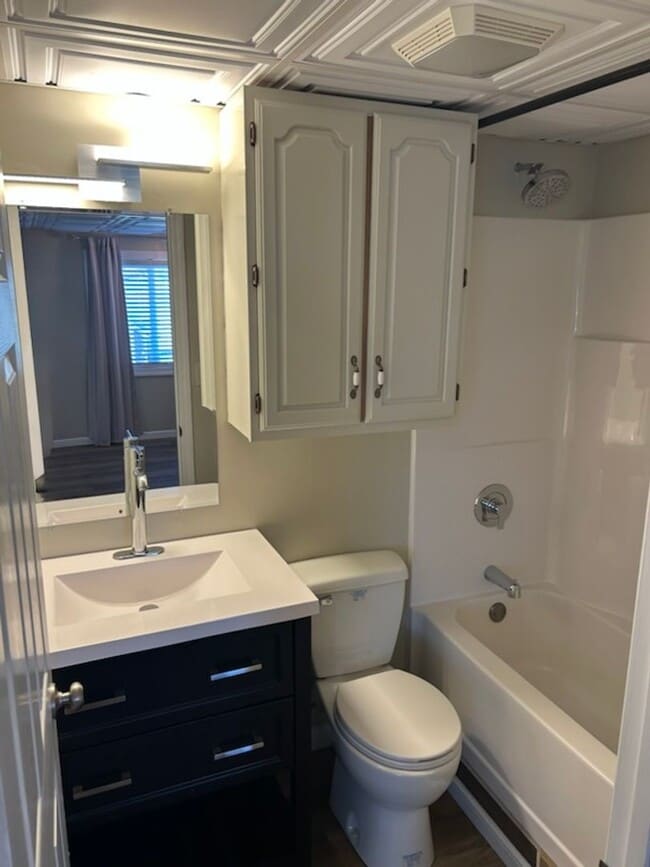 Photo - 4051 Wynn St Unidad 3