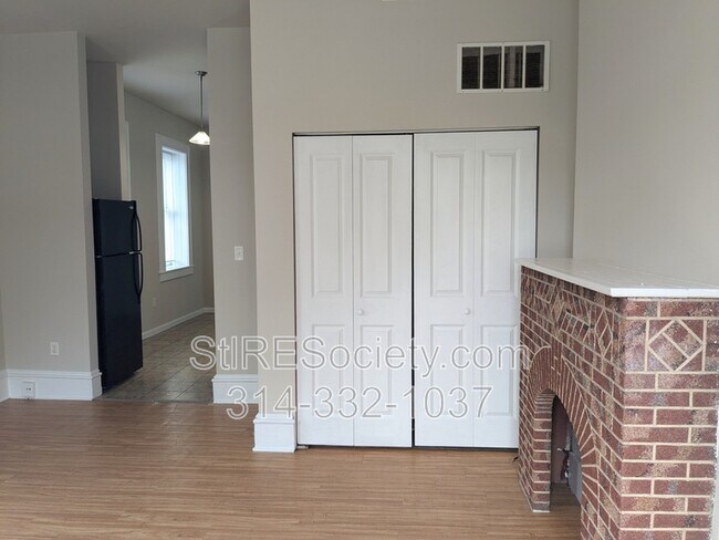 Photo - 229 Steins St Unidad 1F