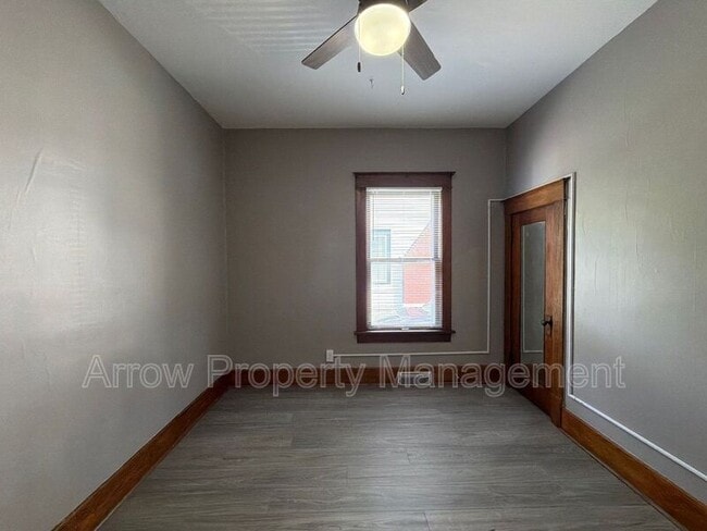 Photo - 2049 Worthington Ave