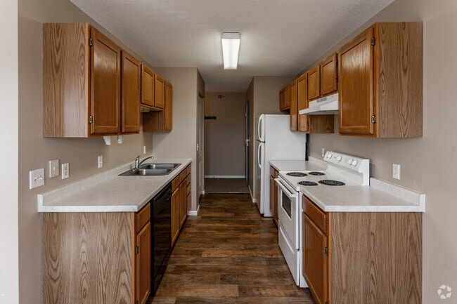 3BR, 2BA - 1,190SF - Kitchen