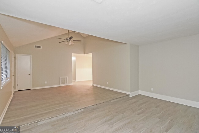 Photo - 10084 Silent Trail