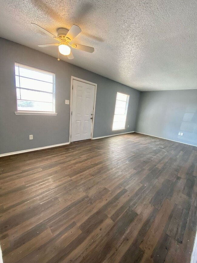 Photo - $0 First Month's Rent / $0 Deposit at Move-in