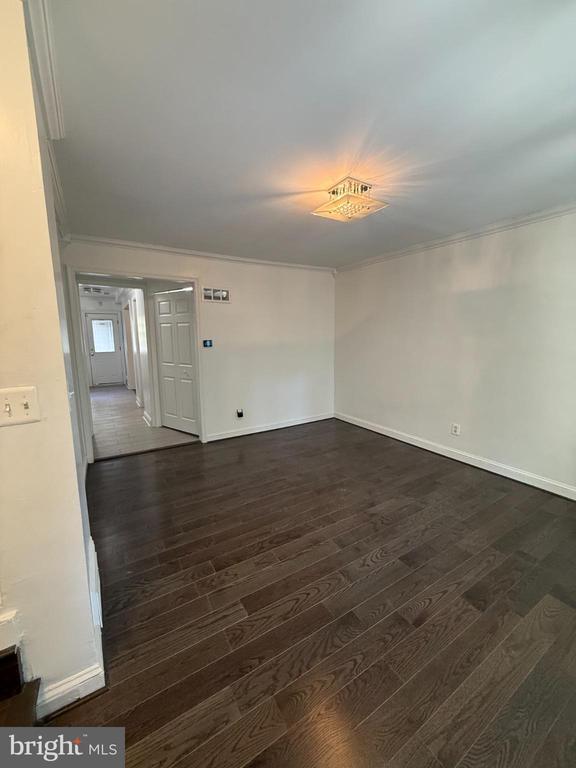 Photo - 1714 E St NE