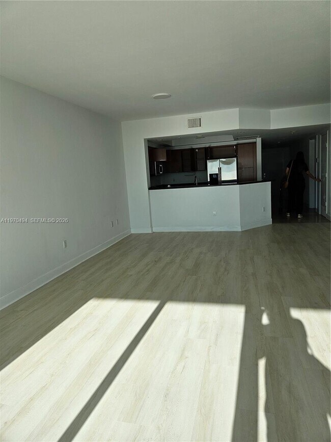 Photo - 15051 Royal Oaks Ln Unidad 2003