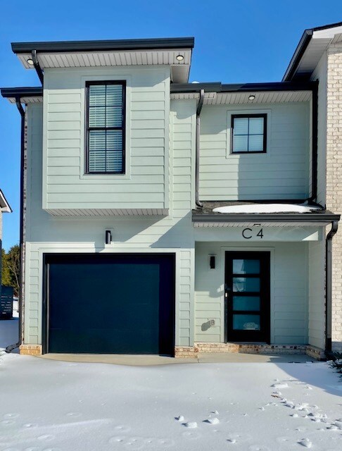 Building Photo - 537 Bellamy Ln