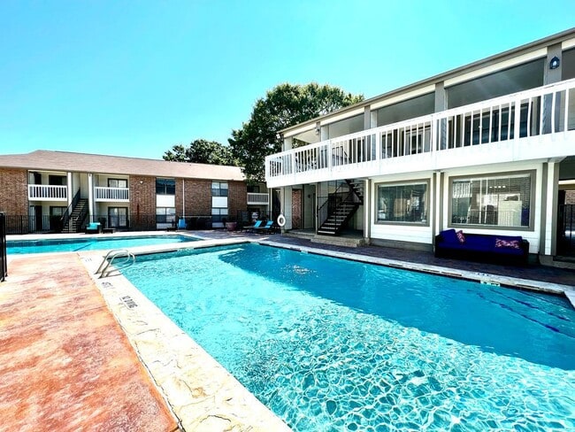 Photo - RiverBend Apartment Homes