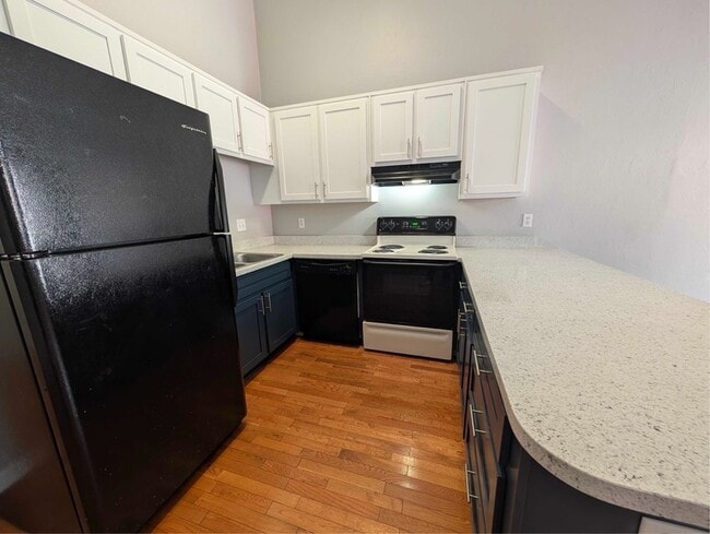 Photo - 2093 Continental Ave