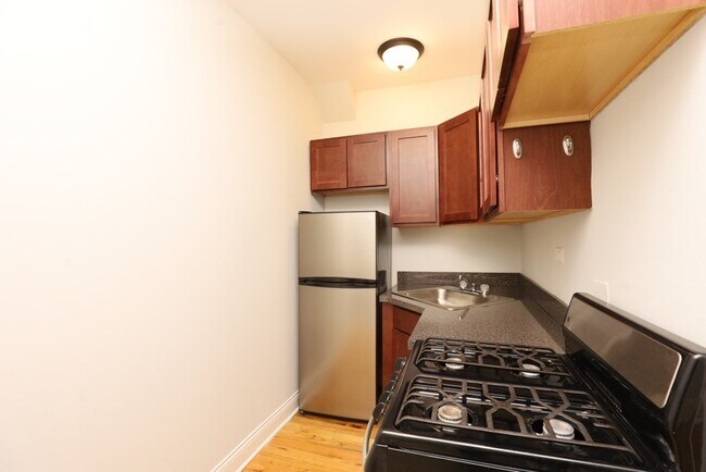 Photo - 457 W Melrose Unit 903