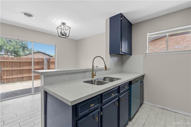 Photo - 12 Wisteria Ave