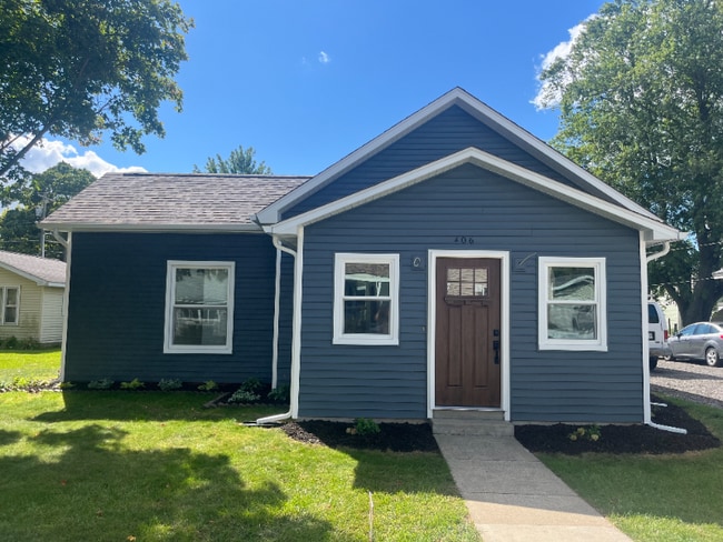 Photo - 406 W Front St