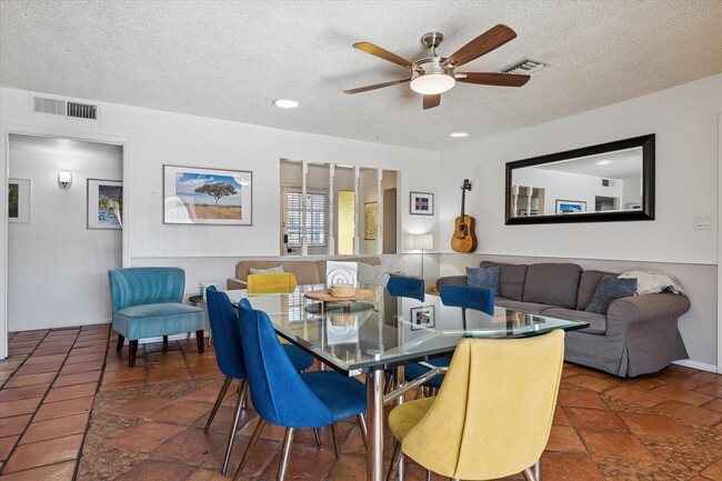 Photo - 3821 W Belmont Ave