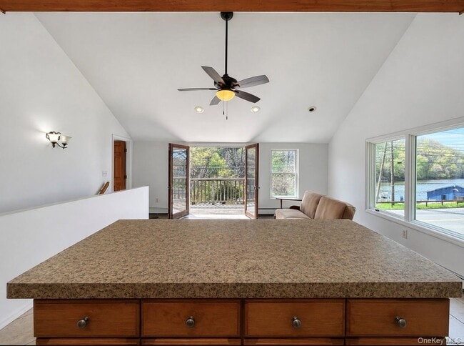 Photo - 435 Abeel St