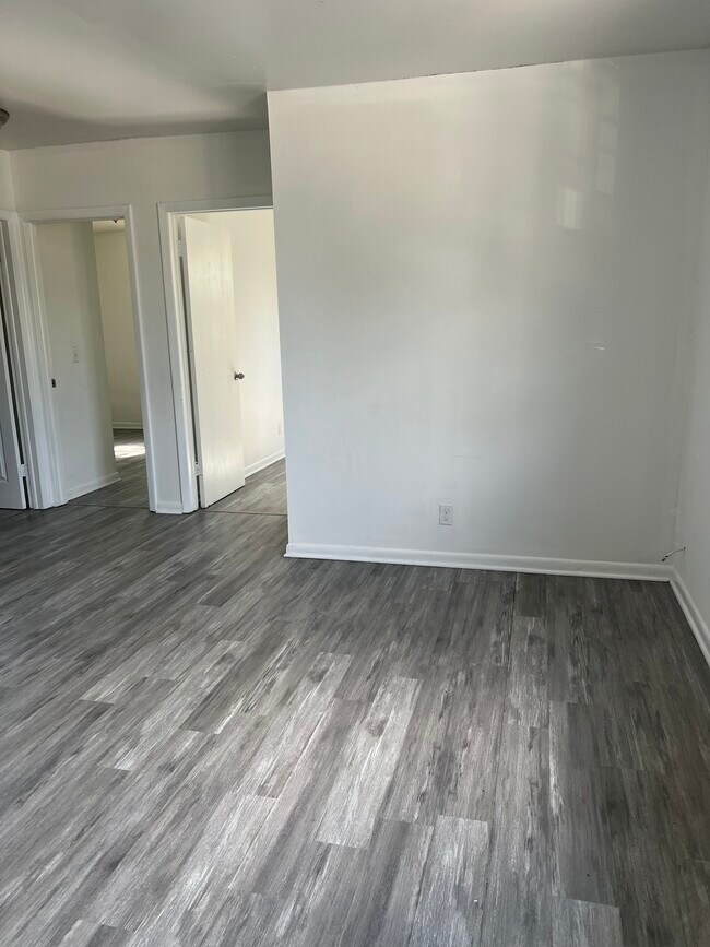 Photo - 1554 W 22nd St Unidad 4