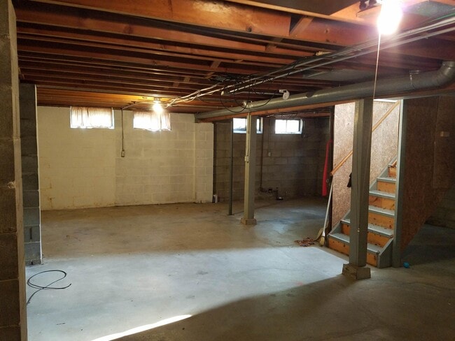 Building Photo - 4800 Lower Beaver Rd Rental