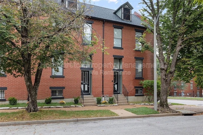 Building Photo - 1001 Lami St