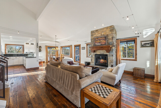 Photo - 7240 Buckboard Dr