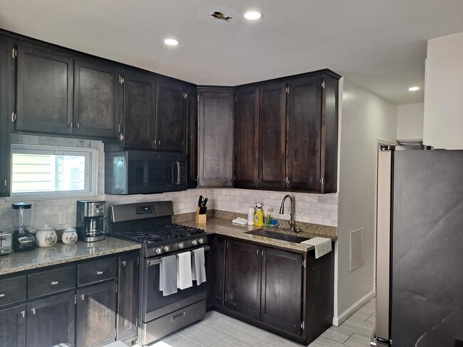 Photo - 34 N Terrace Ave Unit 2nd floor