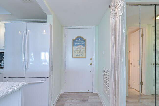 Photo - 400 64th Ave