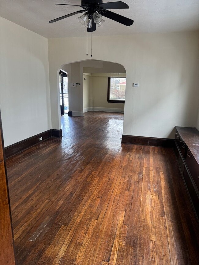 Photo - 9402 Pierpont Ave Unidad #1