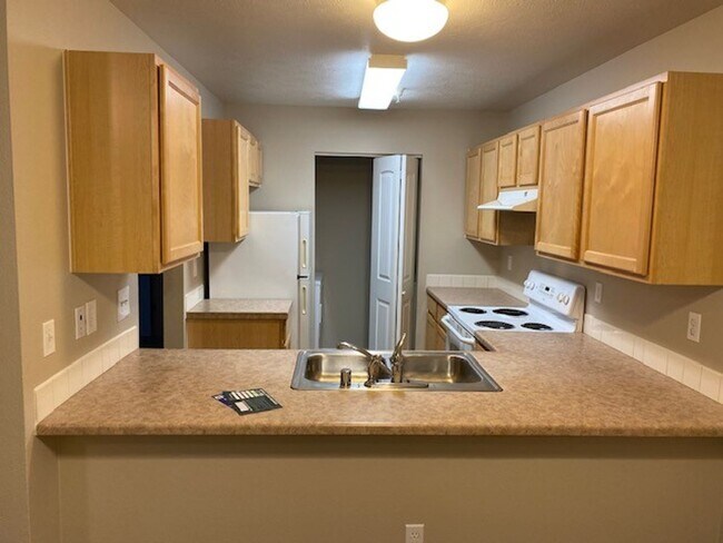 Photo - River Rock Apartments