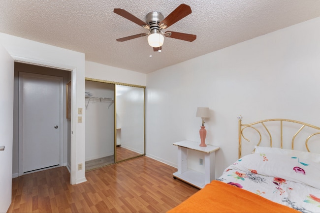 Photo - 4587 Carambola Cir S