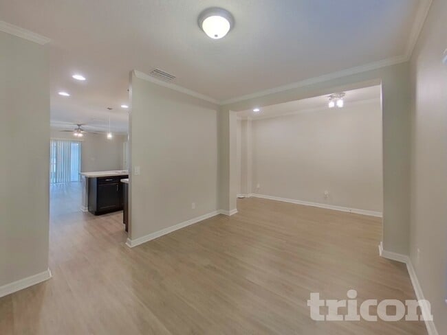 Photo - 1266 Stratton Ave