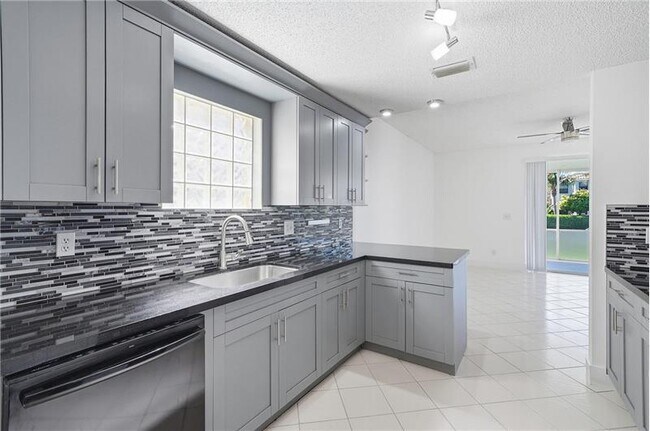 Photo - 3422 NW 110th Way