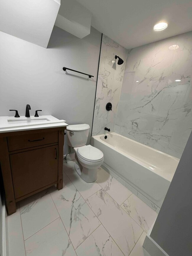 Photo - 2221 W 21st Pl