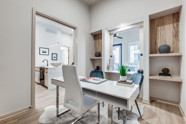 Photo - Bishop Canopy