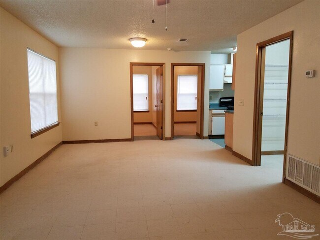 Photo - 1422 N 52nd Ave