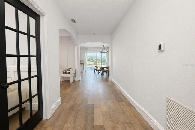 Photo - 15049 Spinnaker Cove Ln