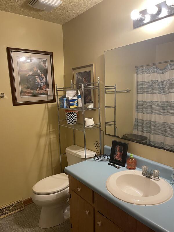 Photo - 122 Cedar Creek Cir