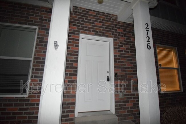 Building Photo - 2726 E Iron Bark Alley