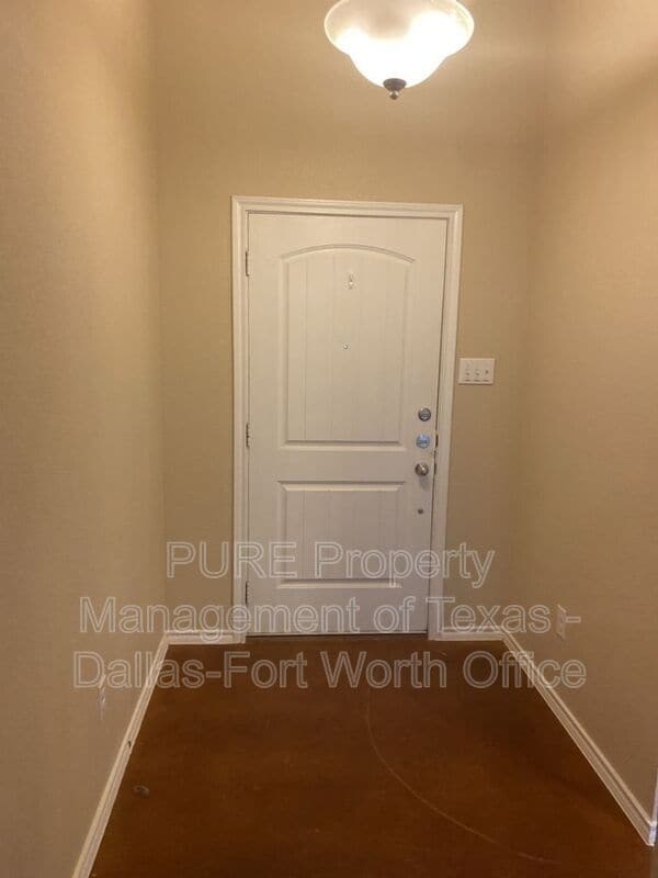 Photo - 7320 Mistletoe Trail House