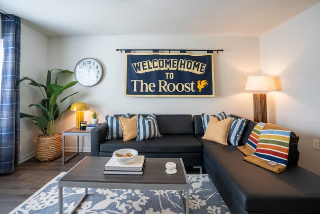 Building Photo - 1051 Southern Dr