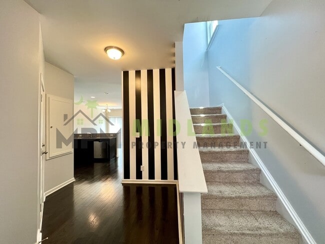 Photo - 120 Brewers Oak Ln