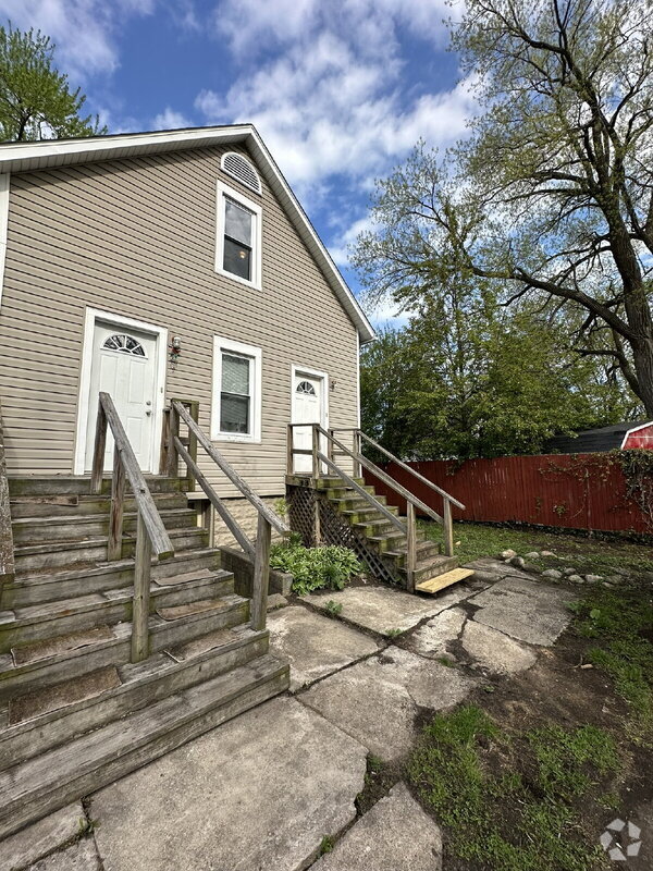 Building Photo - 2122 Elston St Unit B Rental