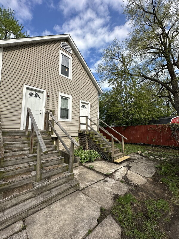 Photo - 2122 Elston St Unidad B Rental