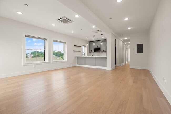 Photo - 208 Spencer Ave Unidad 8