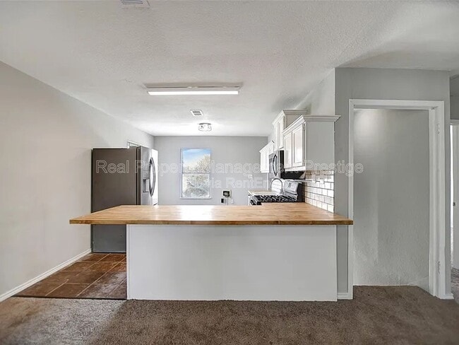 Photo - 5313 Perry Ave