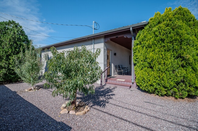 Photo - 1417 Agua Fria St Unit Front