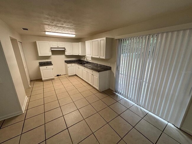 Photo - 1121 NE 13th Ave