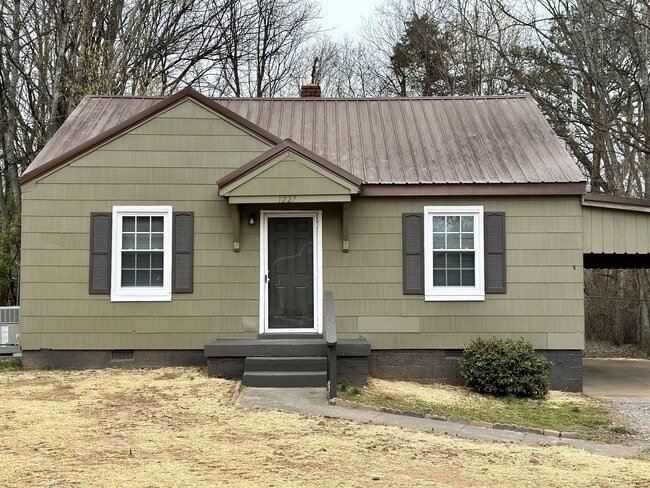 Photo - 2 Bedroom Home For Rent Near The Montgomery County Library!